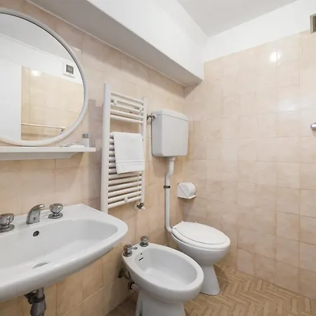 Appartamenti Smart A 30M Da Viale Dante E 100M Dal Mare Riccione Exterior photo