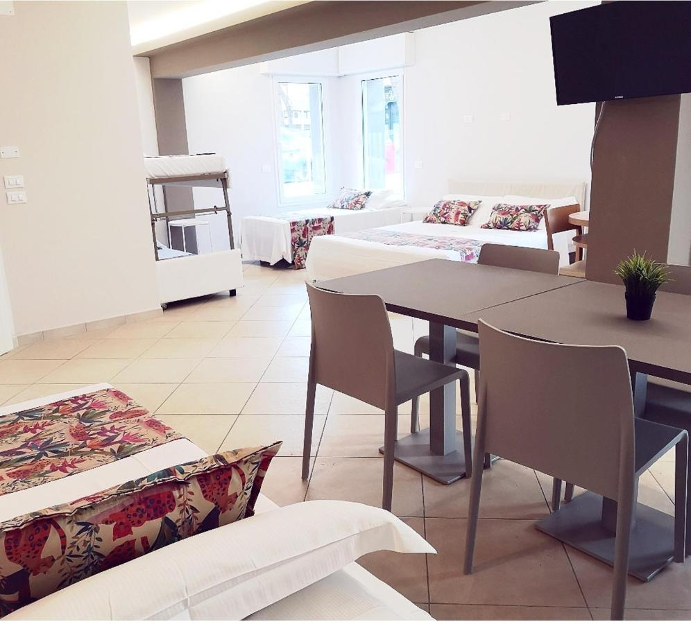 Apartment Smart A 30m Da Viale Dante E 100m Dal Mare *